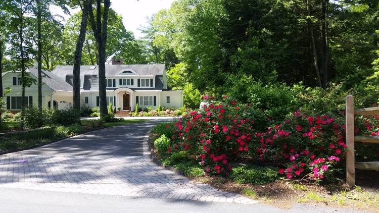 Comprehensive Residential Landscaping Services