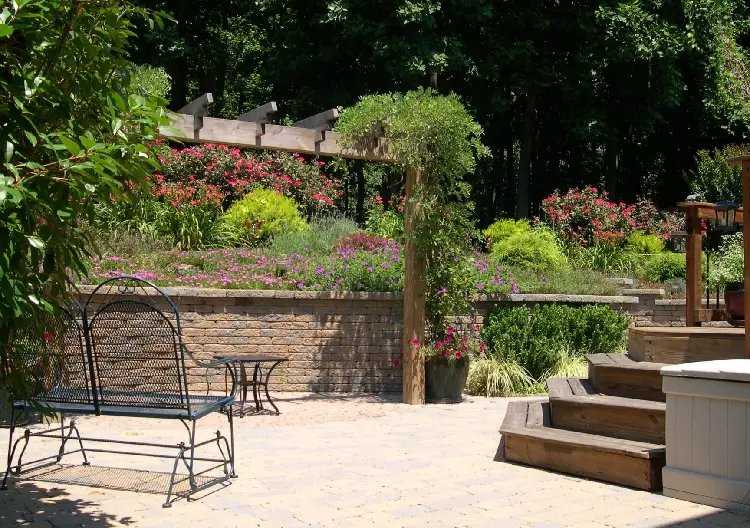 Crofton-wall-and-pergola-after