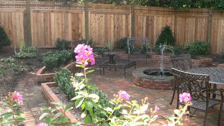Landscape contractors in lake shore